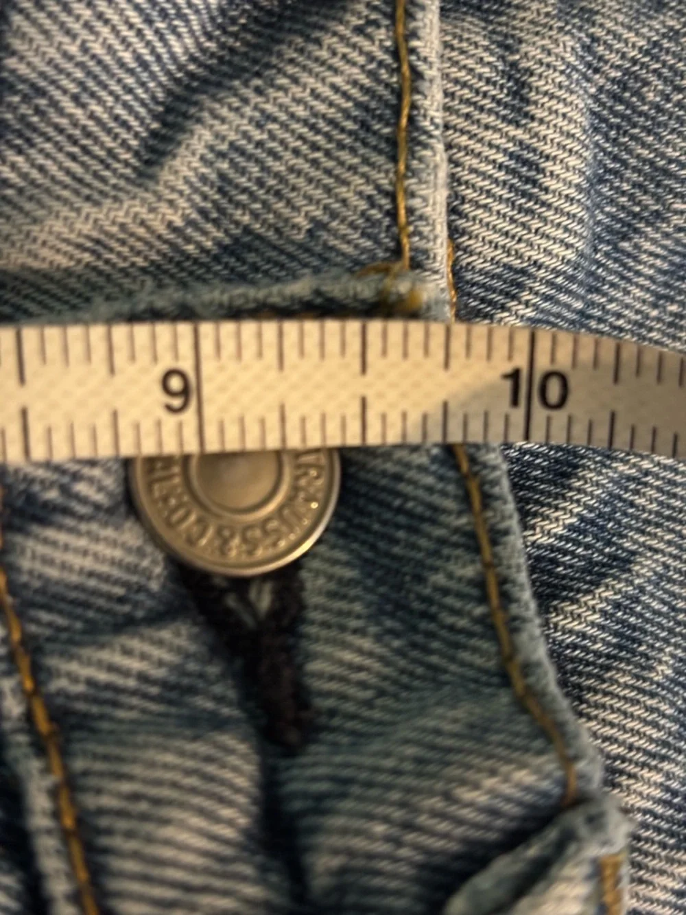 Levis preowned from